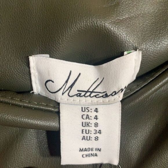 Matteson Grey Leather Style Leggings NWT - Picture 3 of 6